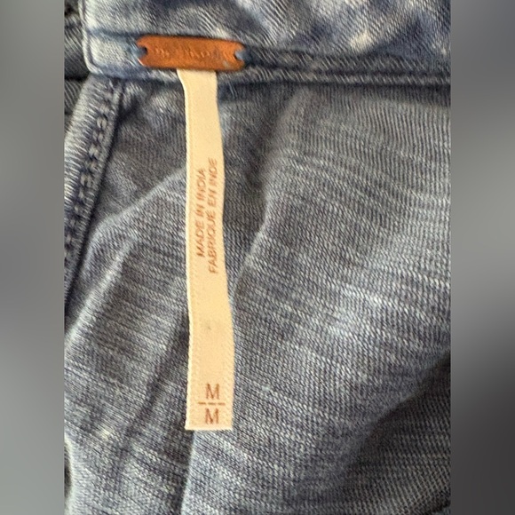 FREE PEOPLE Le Femme Ruffled Crochet shirt Chambray Blue Ruffled Women's Top - Picture 8 of 9